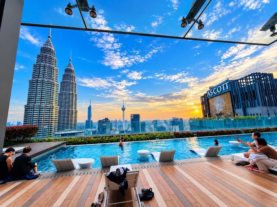 City view, Pool view, Swimming pool