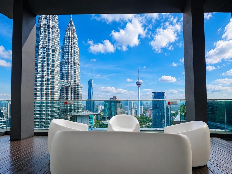 Day, View (from property/room), Balcony/Terrace, Balcony/Terrace, Seating area, City view