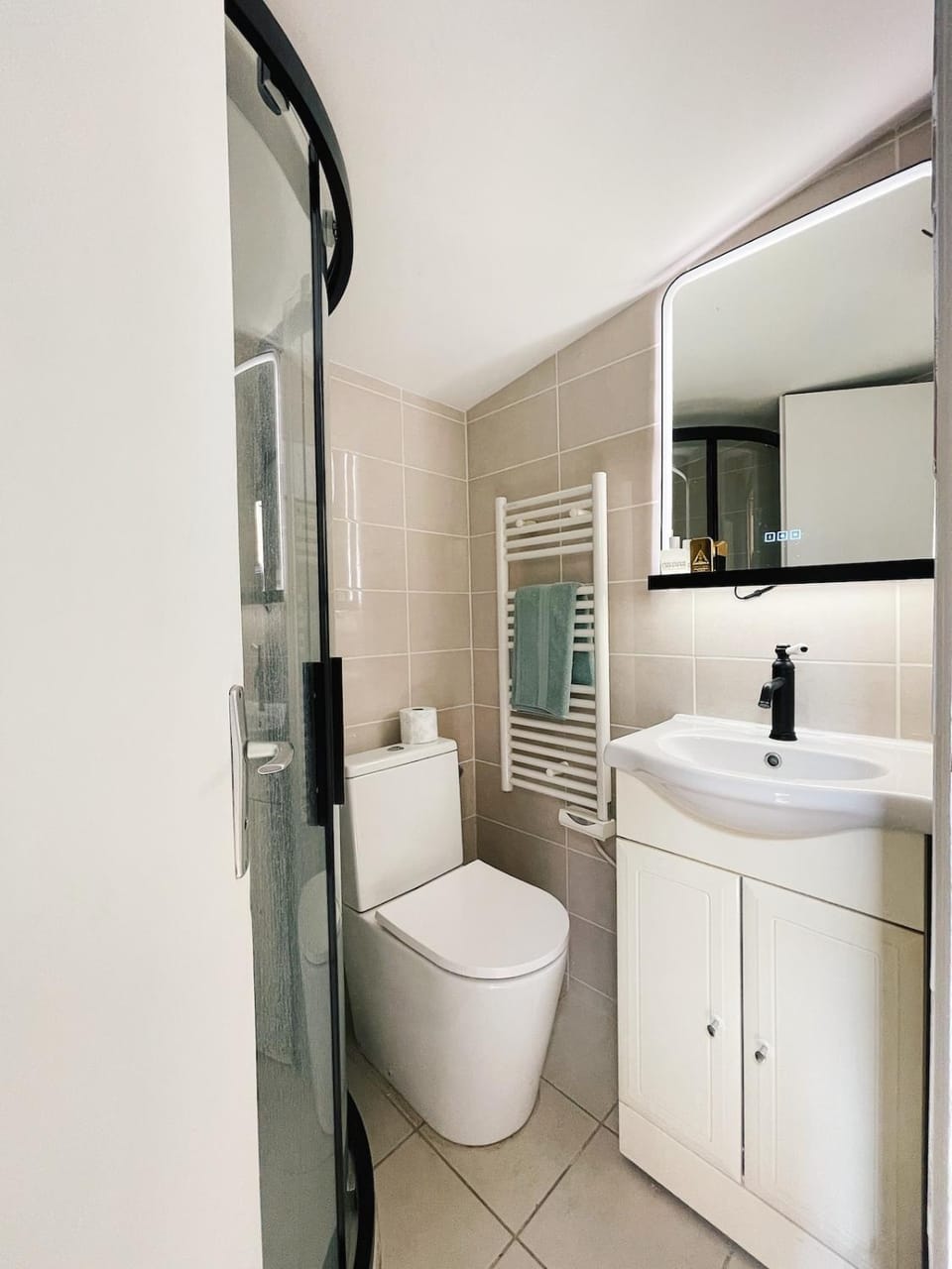 Toilet, Bathroom