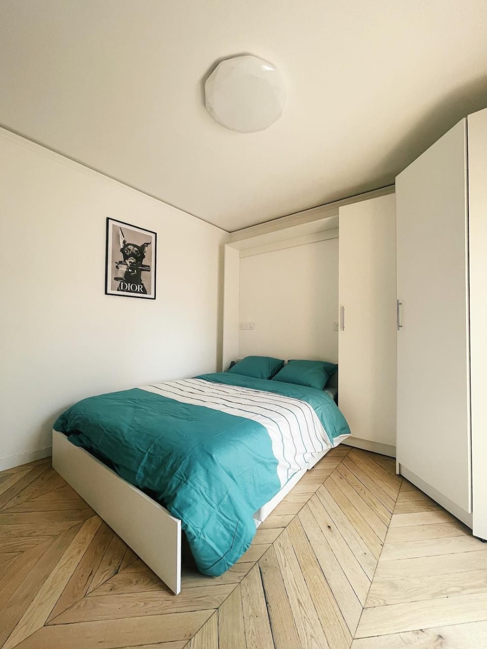 Bed, wardrobe