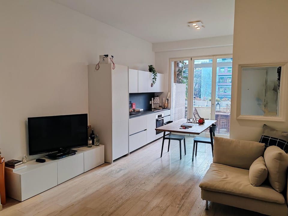 TV and multimedia, Kitchen or kitchenette, Living room, Seating area, Dining area, oven
