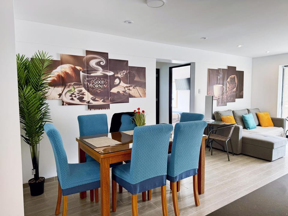 Living room, Seating area, Dining area