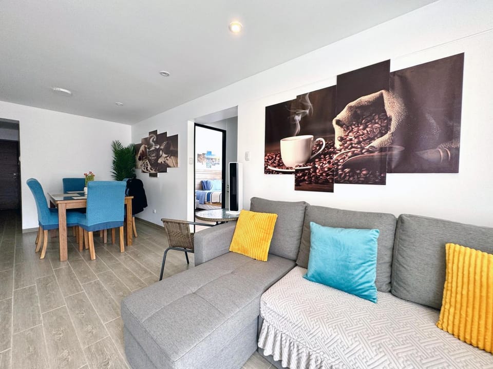 Living room, Decorative detail, Seating area, Dining area