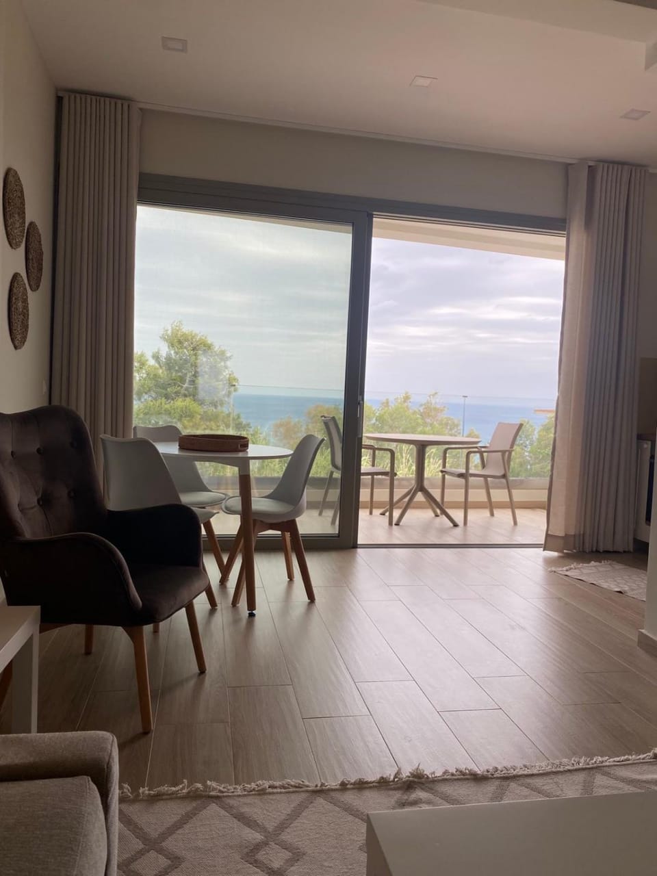 View (from property/room), Balcony/Terrace, Living room, Dining area