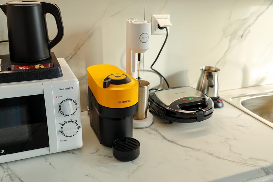 Coffee/tea facilities, Kitchen or kitchenette