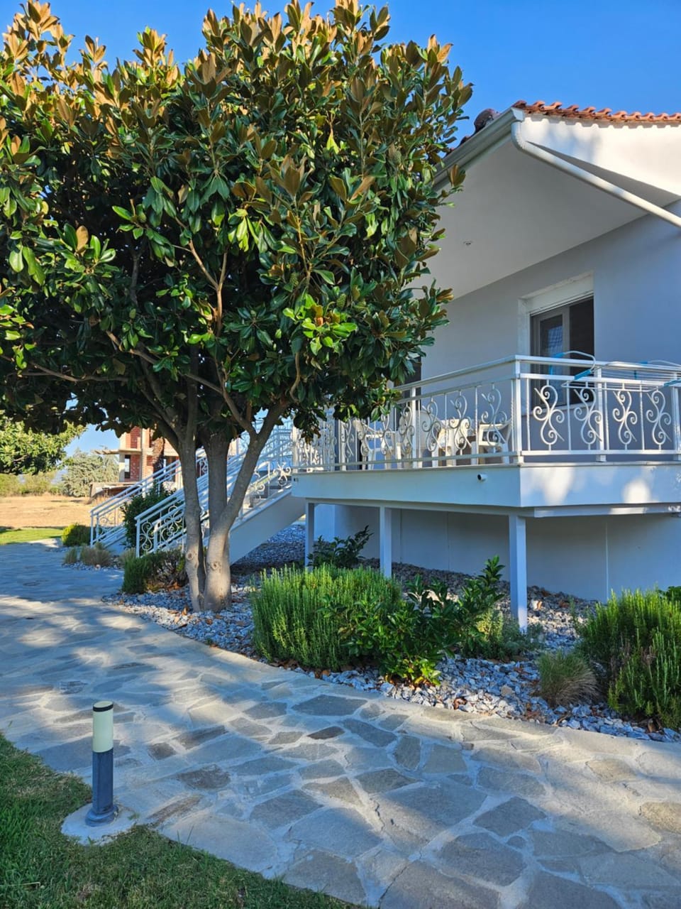 Property building, Garden, Balcony/Terrace