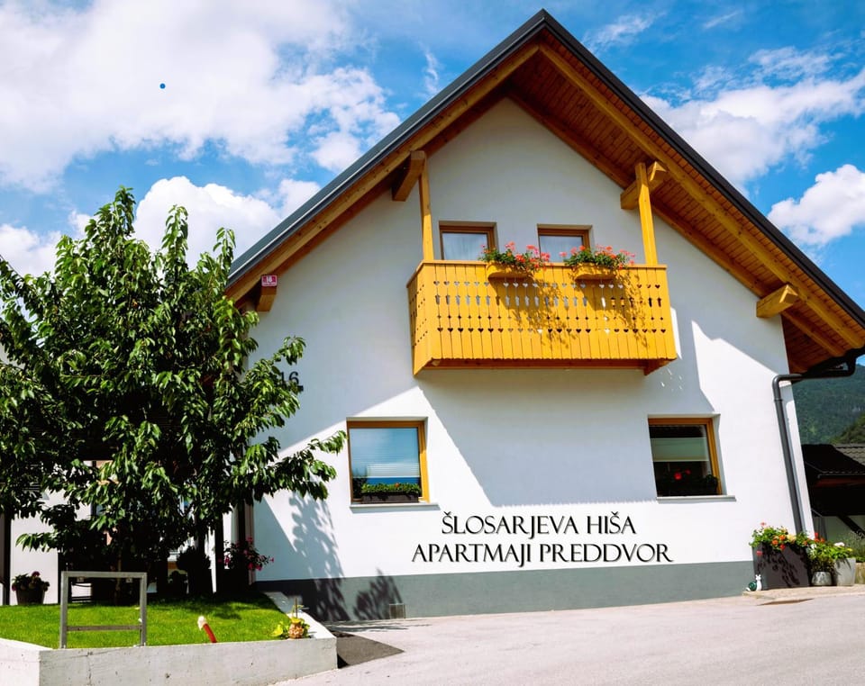 Property building, Day, Text overlay, Street view