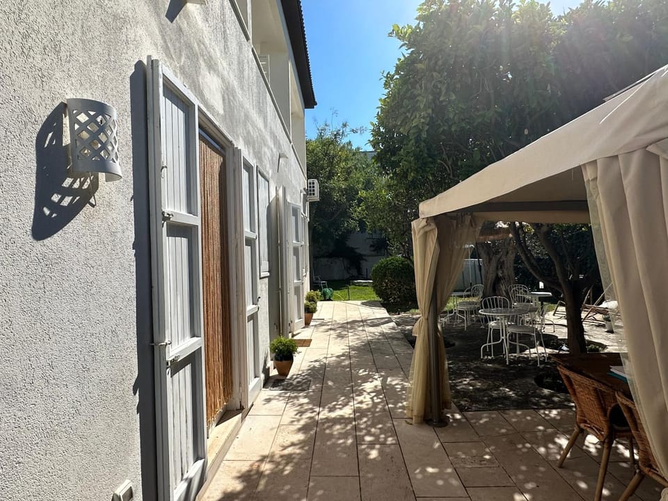 Property building, Day