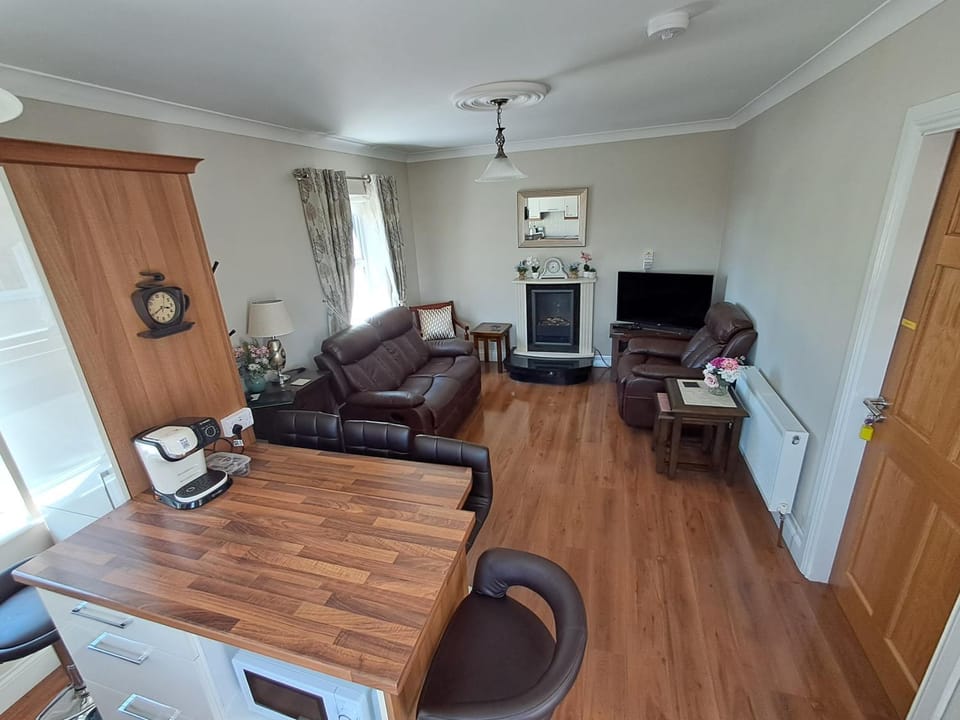 Warm Spacious Three Bed Chalet Apartment in County Galway