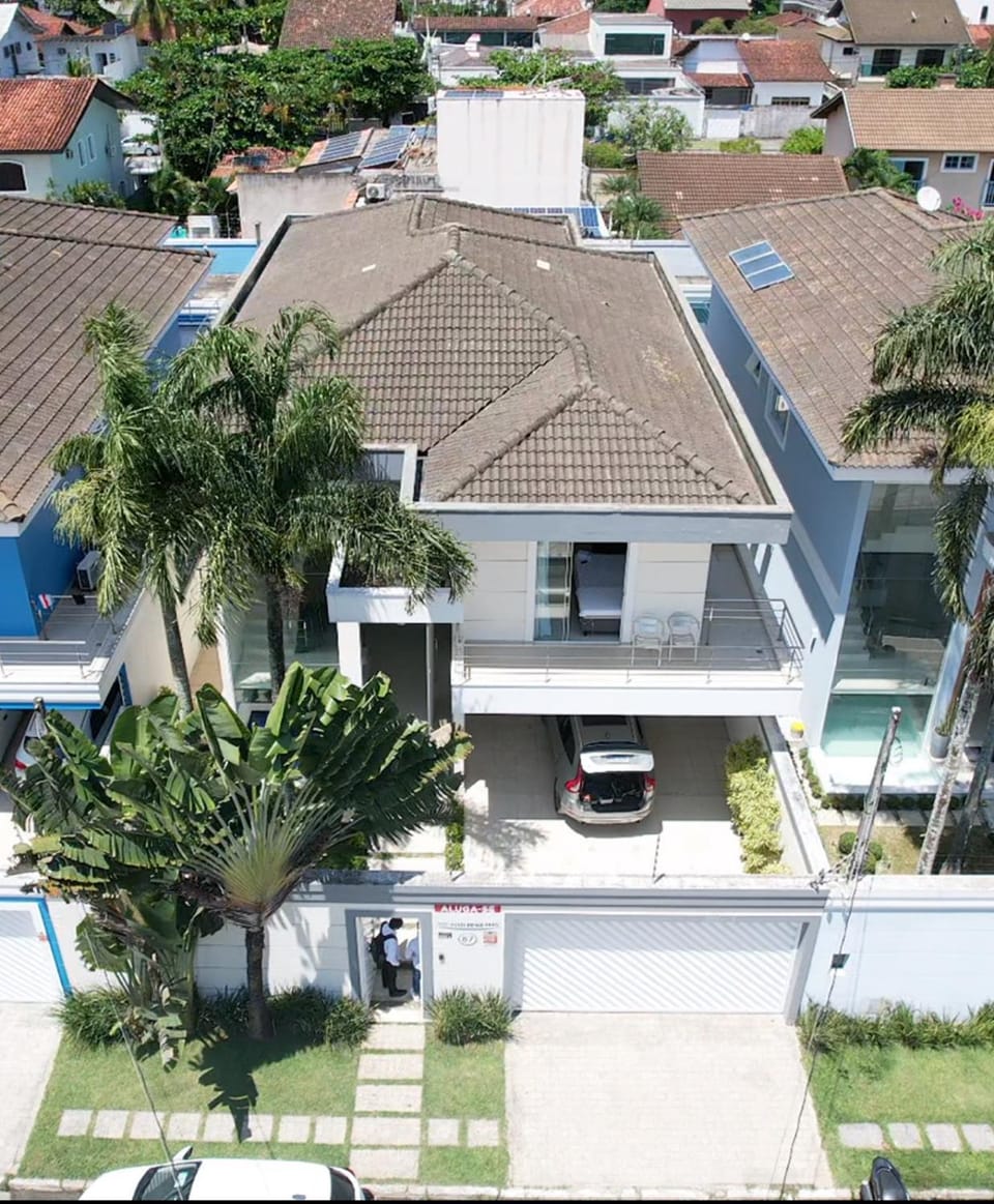 Casa Praia do Pernambuco Mar Casado Guarujá House in State of São Paulo