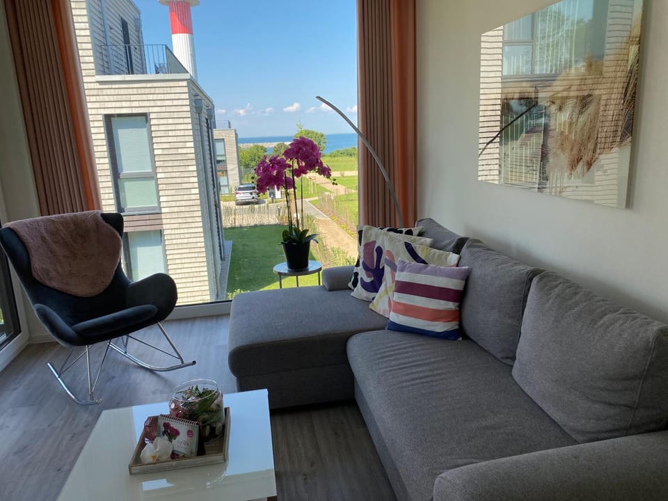 Living room, Sea view