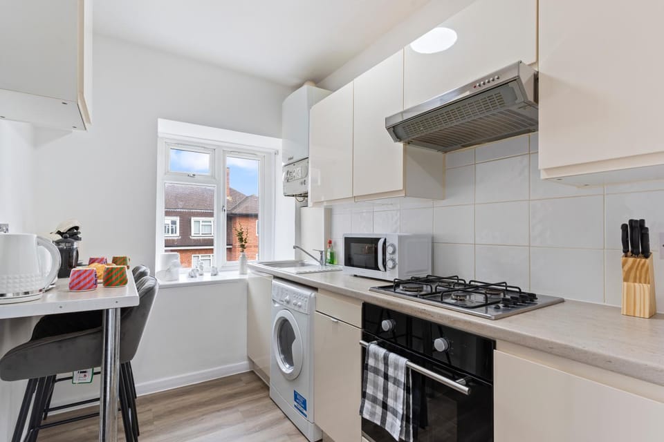 Kitchen or kitchenette, oven, toaster