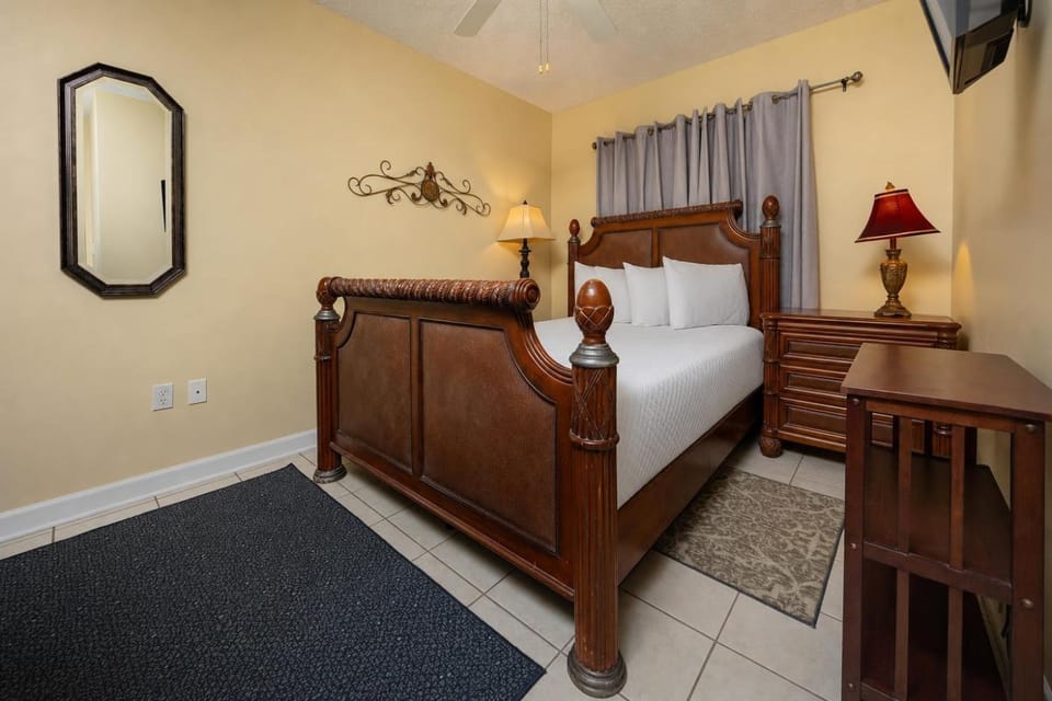 Phoenix X 1204 condo Apartment in Ono Island