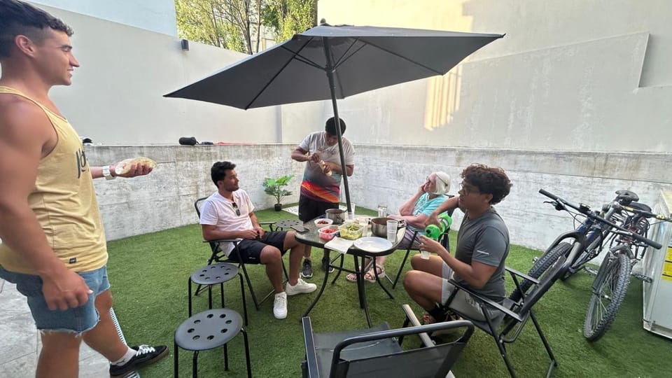 Patio, Day, People, Food and drinks, Seating area, Food, Guests, group of guests