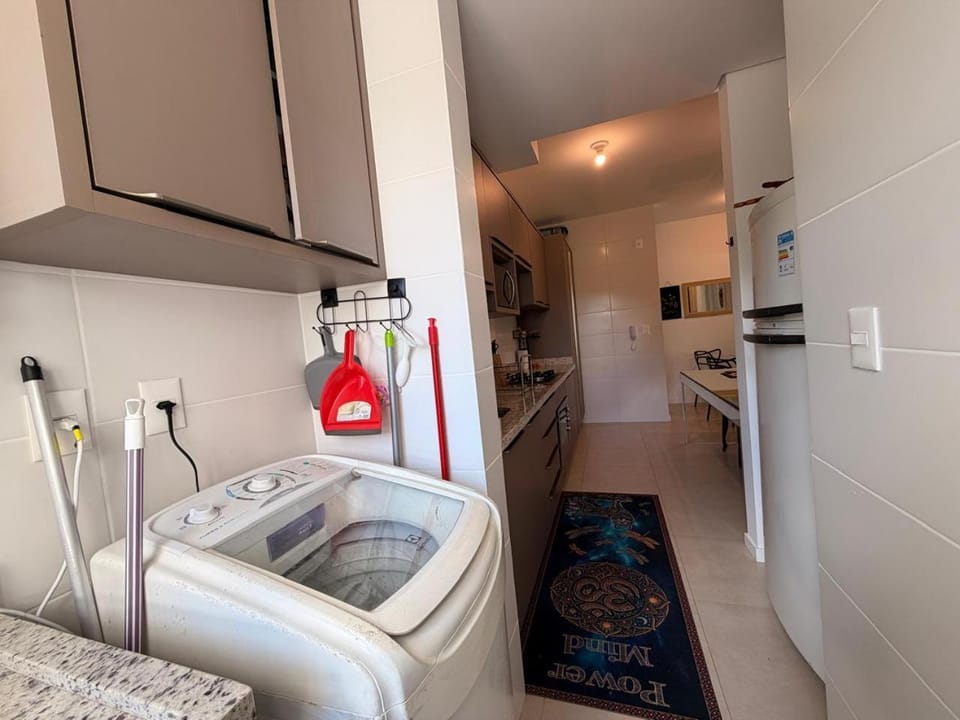 Kitchen or kitchenette, laundry