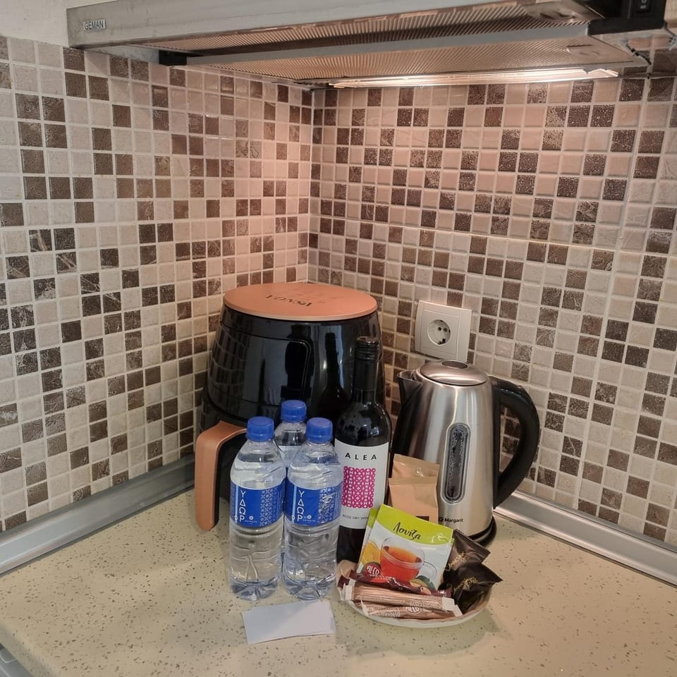 Coffee/tea facilities, Kitchen or kitchenette