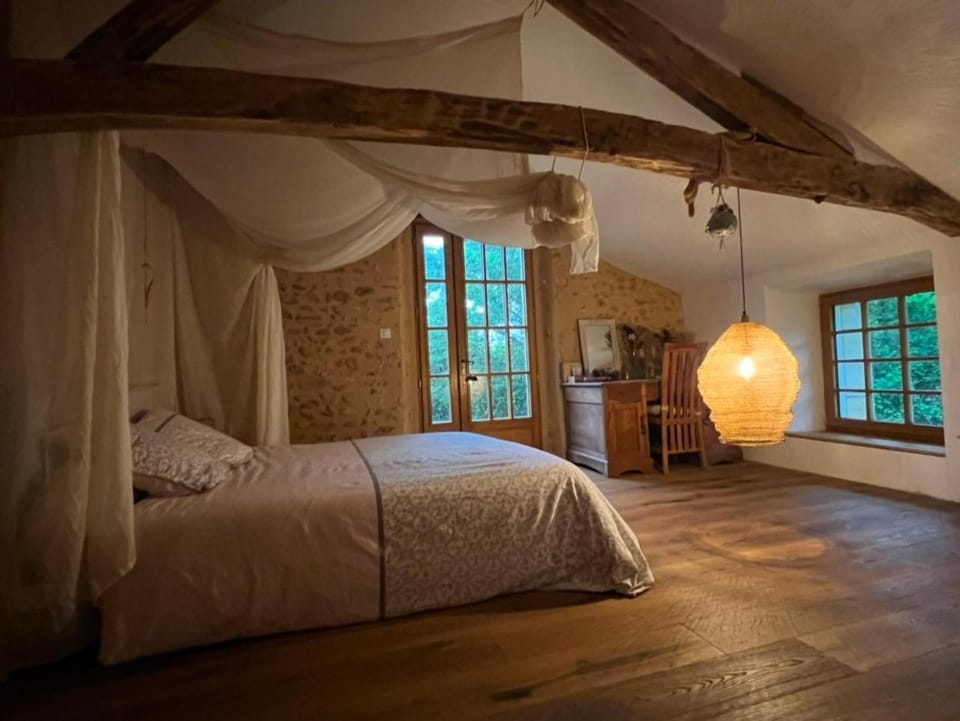 Bel appartement dans Maison typique du Périgord Vacation rental in Nouvelle-Aquitaine