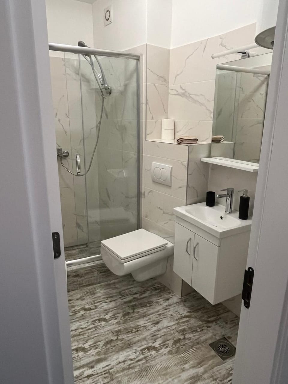 Vila Leona F2 Apartment in Zlatibor District, Serbia