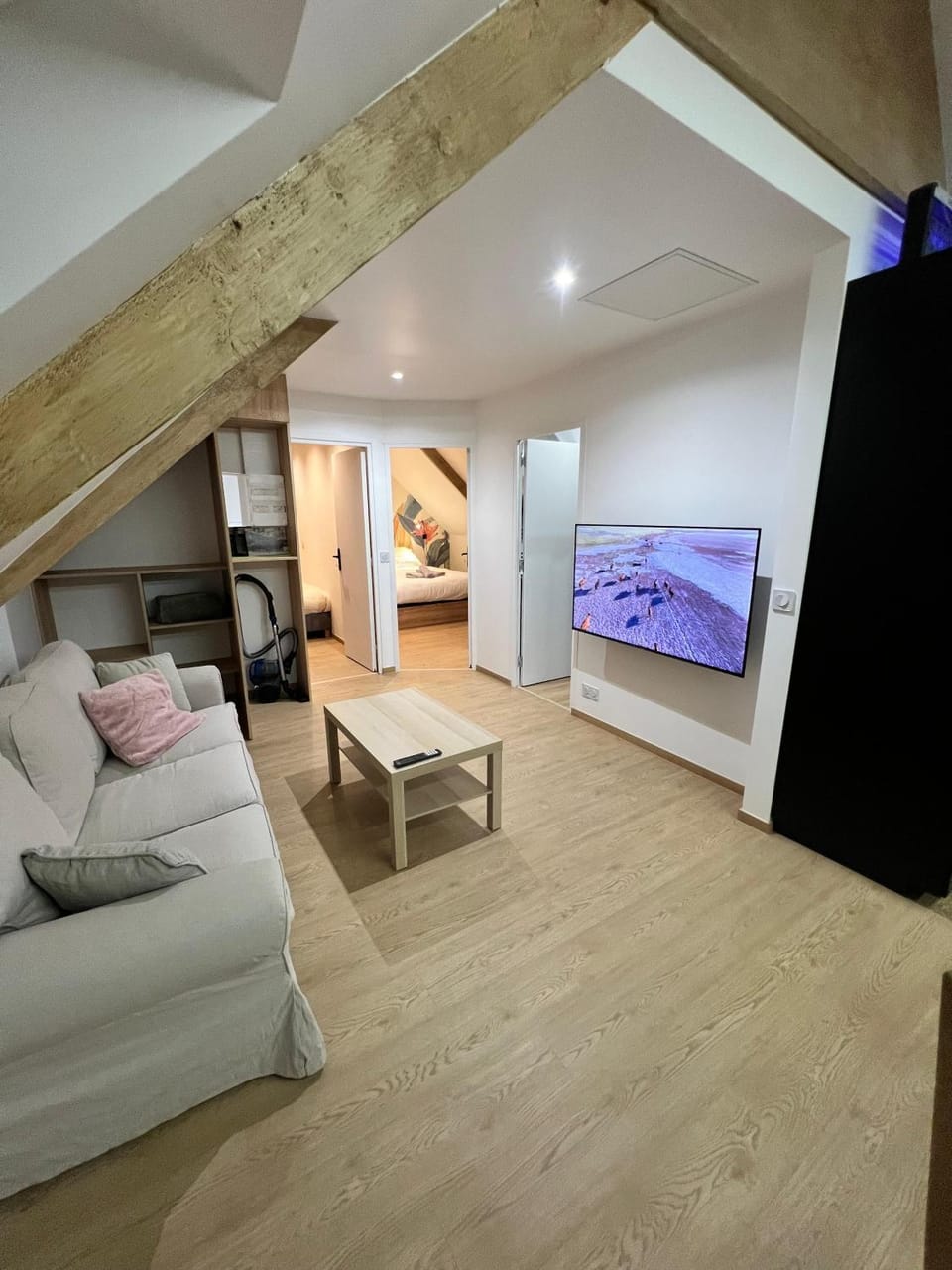 Communal lounge/ TV room