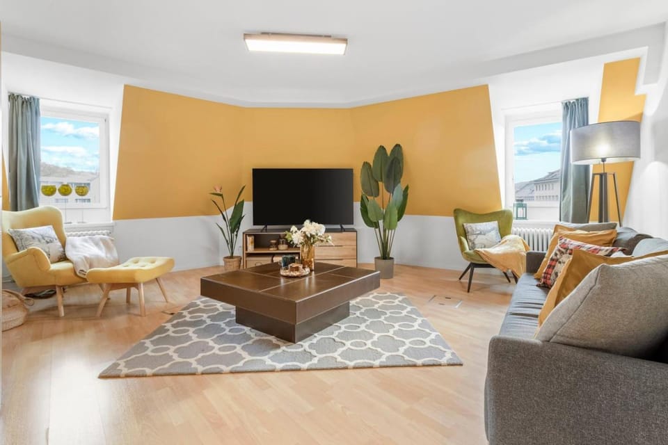 Best Value Central Location AC Free Parking Apartment in Zurich City