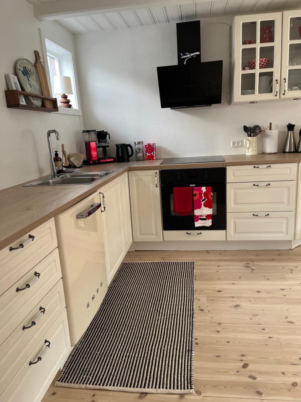 Coffee/tea facilities, Kitchen or kitchenette