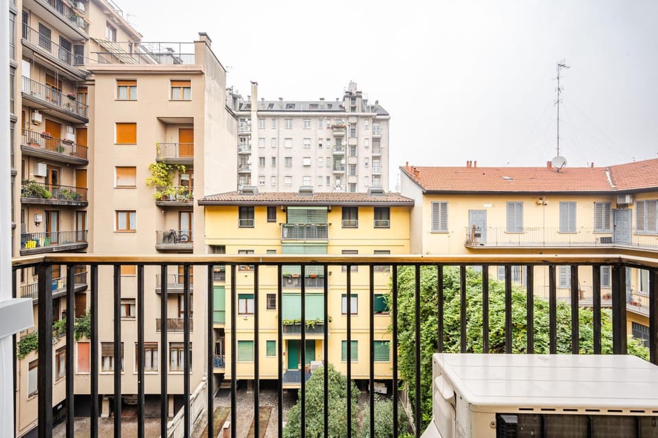 View (from property/room), Balcony/Terrace, City view
