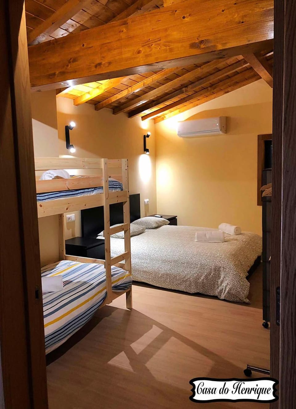 Bed, Bedroom, bunk bed