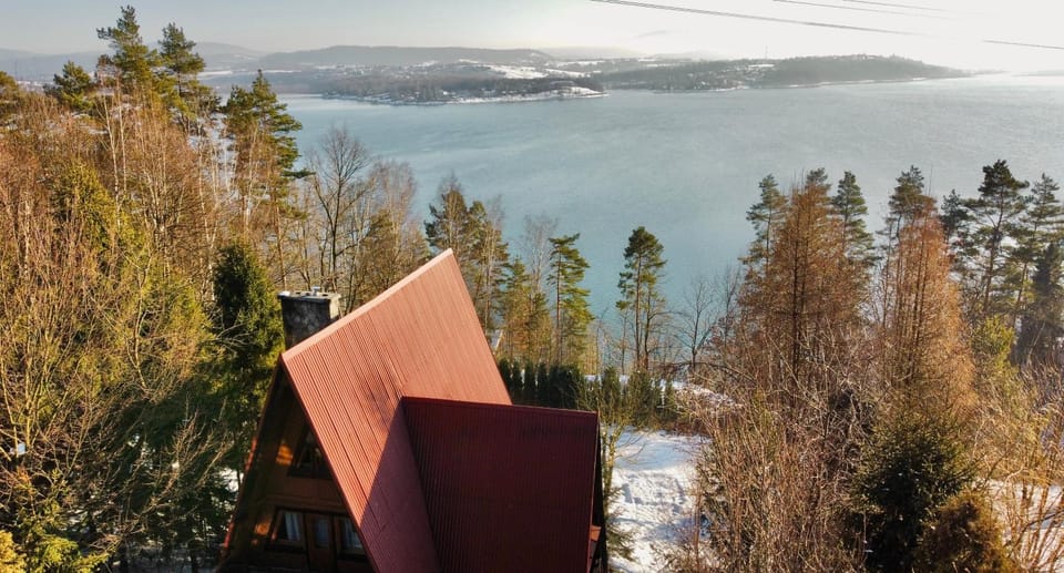 BUKOWA Jezioro Żywieckie Beskid Żywiecki Śląski Sauna Jacuzzi Kominek Morsowanie Tresna Żywiec Szczyrk Chalet in Lesser Poland Voivodeship
