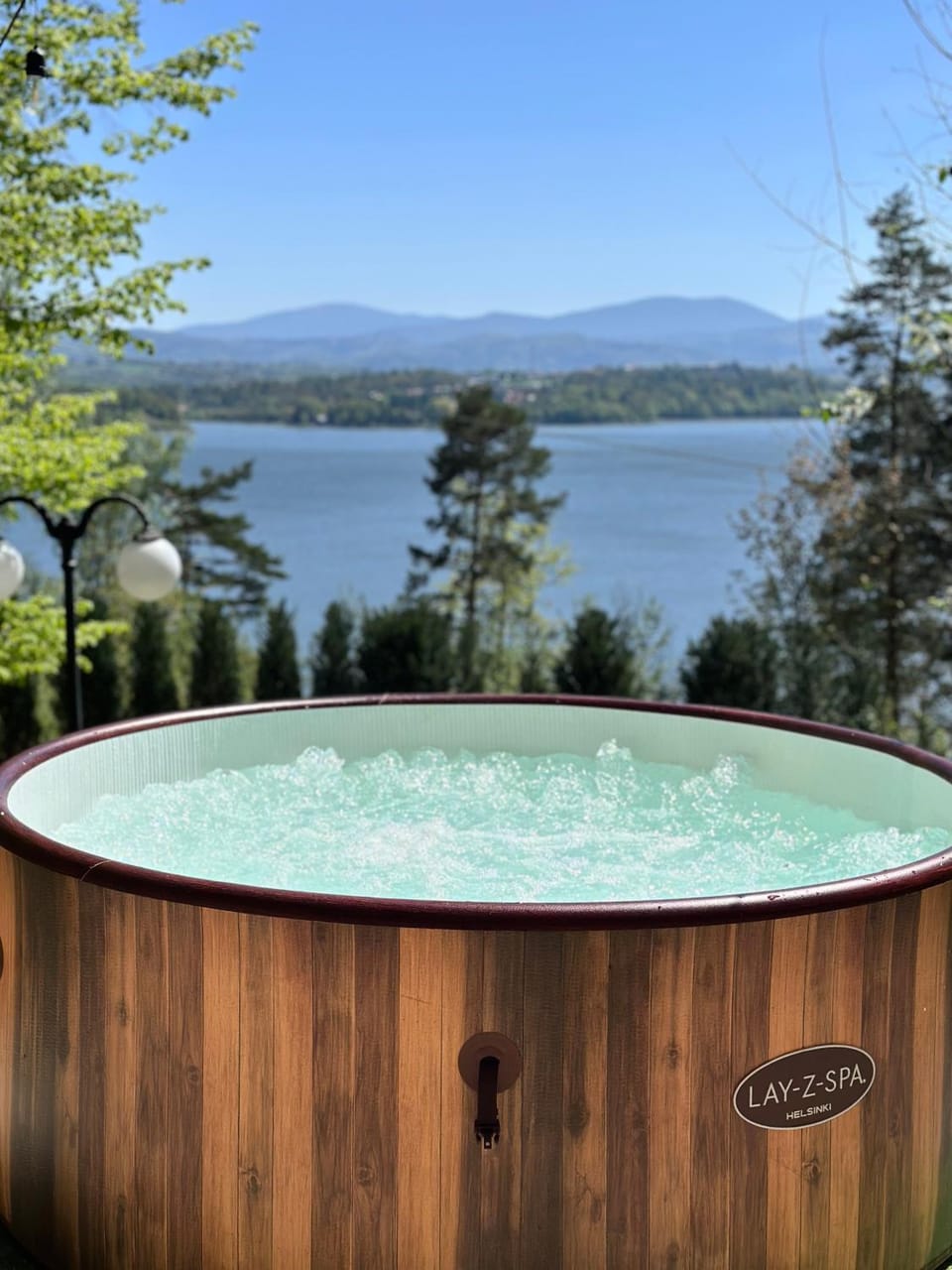 BUKOWA Jezioro Żywieckie Beskid Żywiecki Śląski Sauna Jacuzzi Kominek Morsowanie Tresna Żywiec Szczyrk Chalet in Lesser Poland Voivodeship