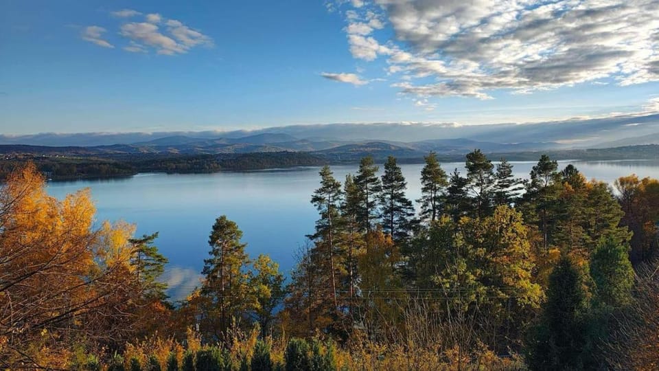 BUKOWA Jezioro Żywieckie Beskid Żywiecki Śląski Sauna Jacuzzi Kominek Morsowanie Tresna Żywiec Szczyrk Chalet in Lesser Poland Voivodeship