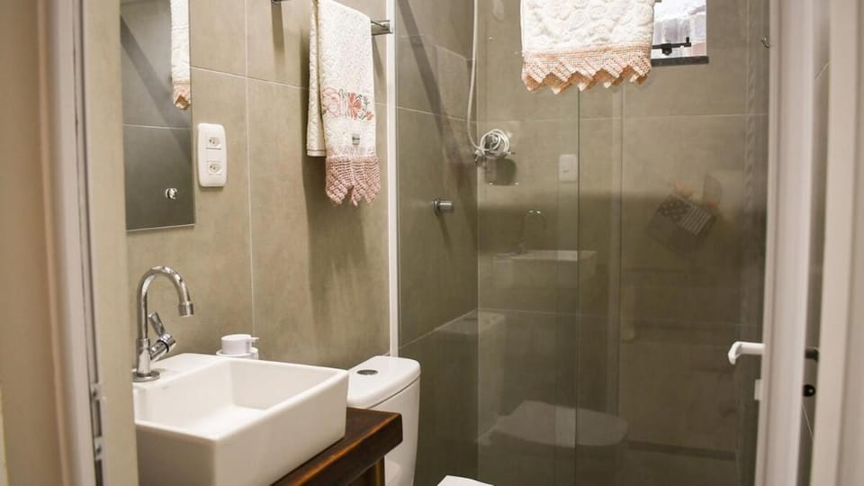 Shower, Bathroom, towels