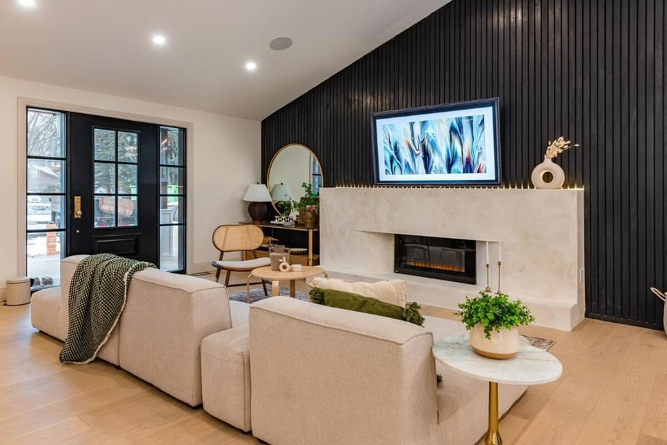 TV and multimedia, Living room, Seating area