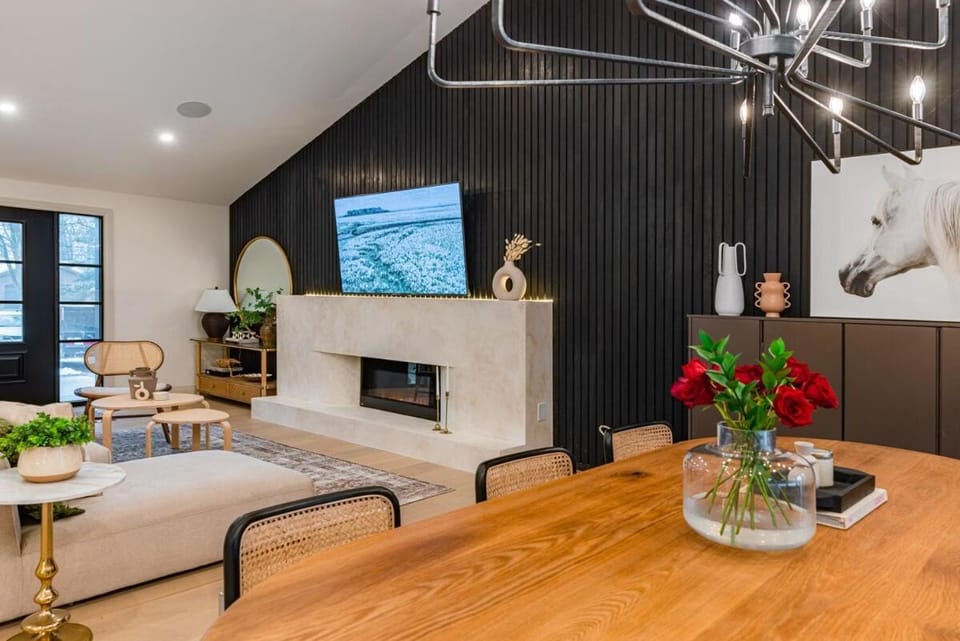 TV and multimedia, Living room, Seating area