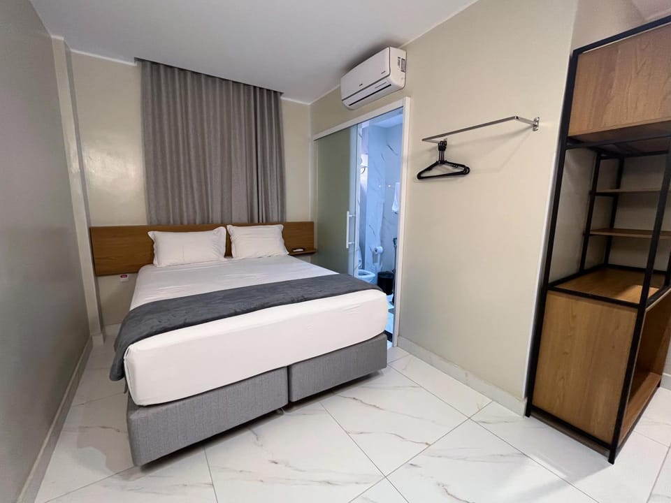 Bed, Bedroom, air conditioner
