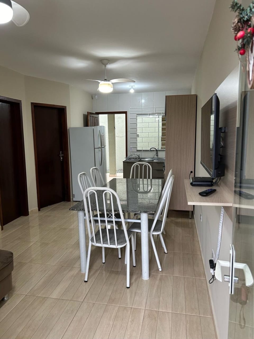 Casa Com Piscina, 5 Quadras da Praia House in Pontal do Paraná