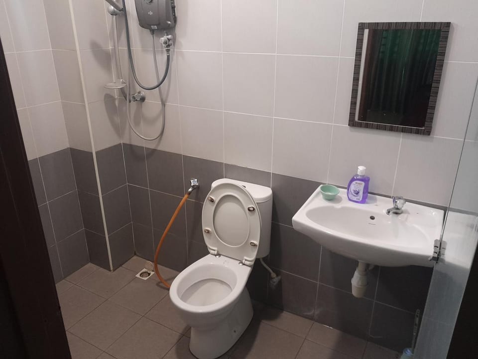 Toilet, Bathroom