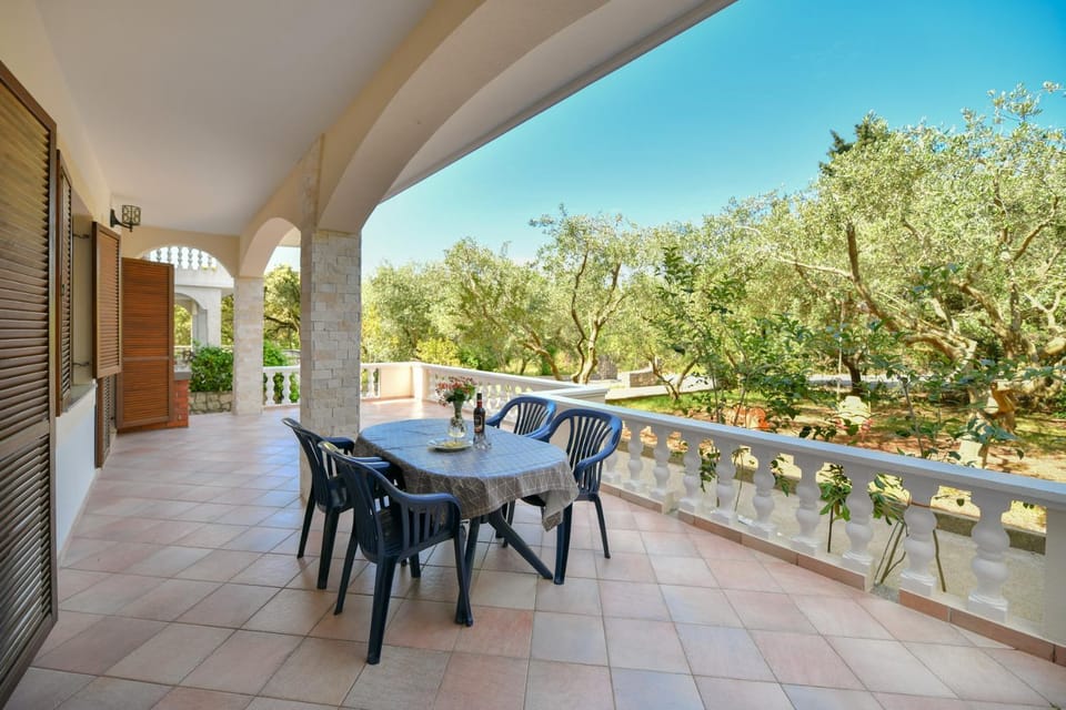 Patio, Garden, Balcony/Terrace