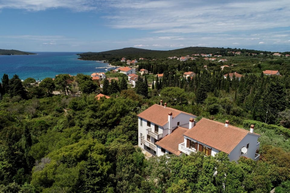 Neighbourhood, Natural landscape, Bird's eye view, Beach, Garden view, Sea view