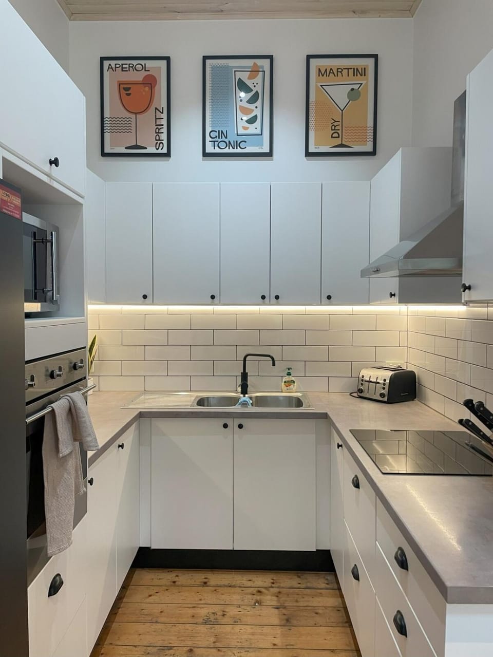 Kitchen or kitchenette