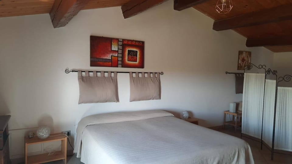 Balcony/Terrace, Photo of the whole room, oven, safe