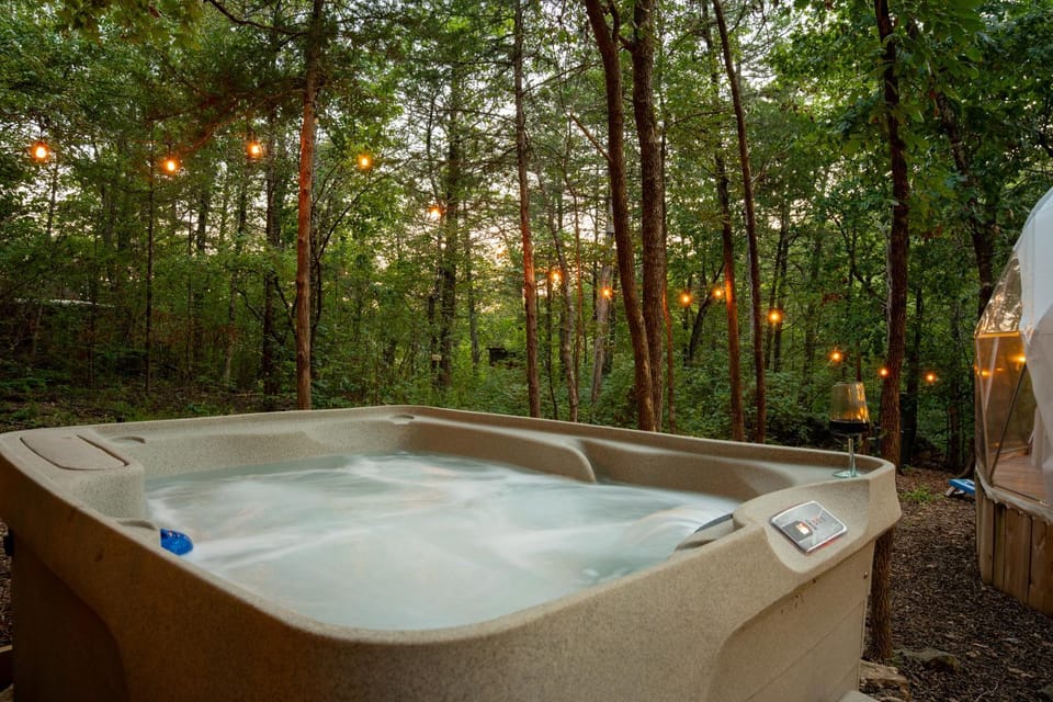 Campfire Hollow Luxury tent in Eagle Rock