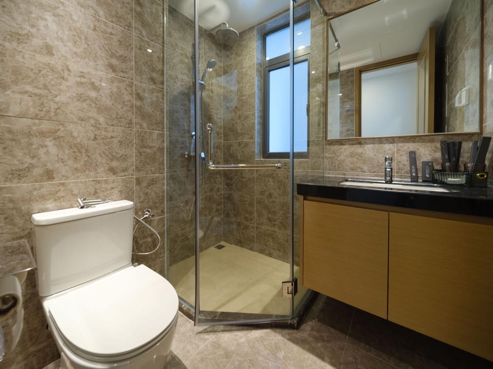 Shower, Toilet, Bathroom