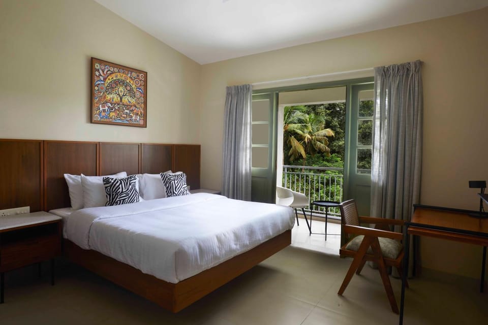 Bed, View (from property/room), Balcony/Terrace, Photo of the whole room, Bedroom