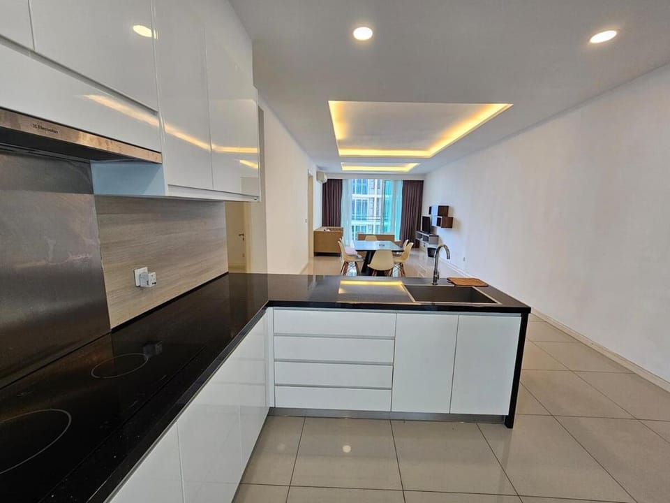 Modern Family Suites 3 bedroom Apartment in Malacca