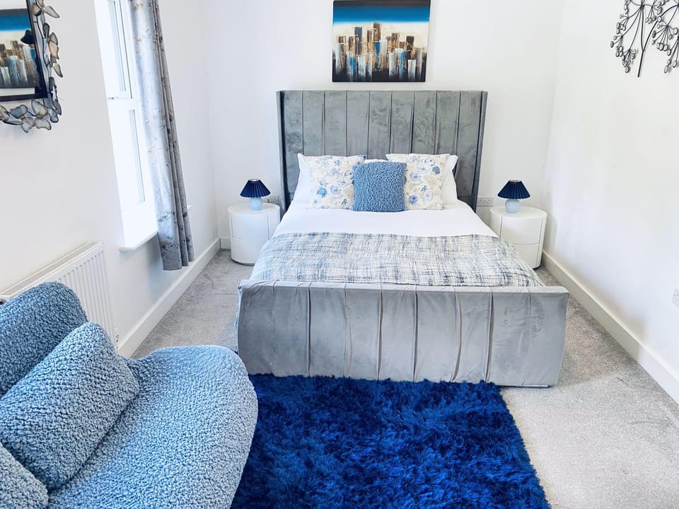 Bed, Bedroom
