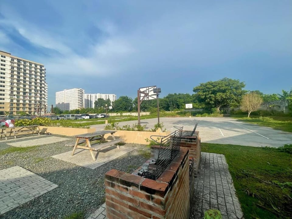 Dex's Crib Apartment in Lapu-Lapu City