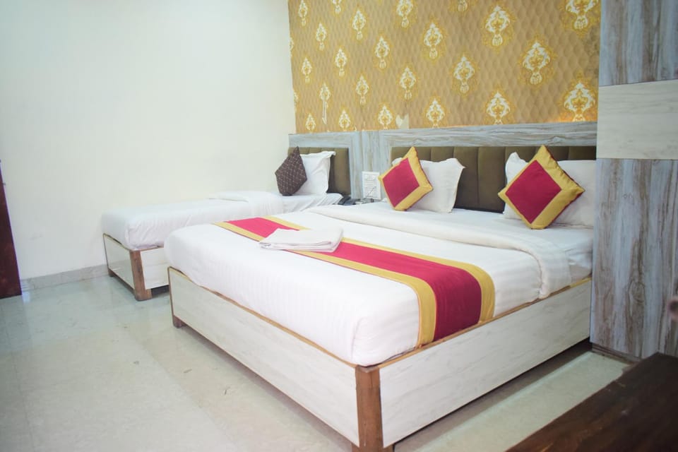 Vinayak shree hotel Hotel in India