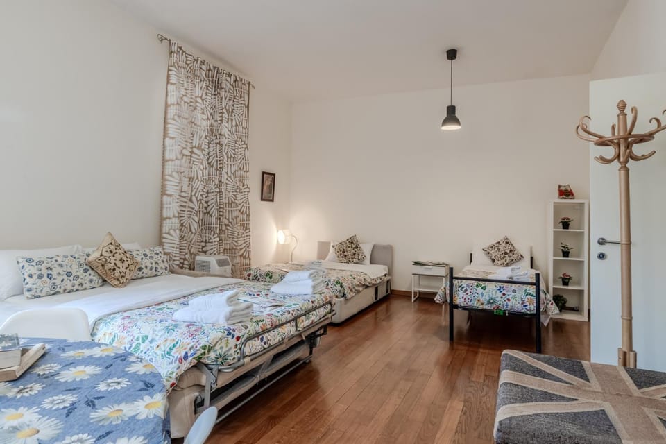 TURATI GUEST HOUSe Apartment in Rome