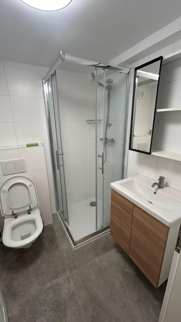 Helfant Luxembourg Standard Double Room 7 Hostel in Trier-Saarburg