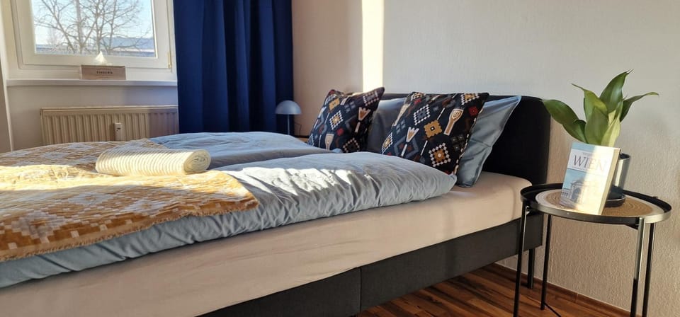 Bed, Bedroom, Internal: Not applicable to any particular room